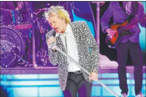  ?? Denise Truscello ?? Rod Stewart resumes residency show at Caesars Palace’s Colosseum this week, but he’s giving the soccer balls a rest, at least in concert.