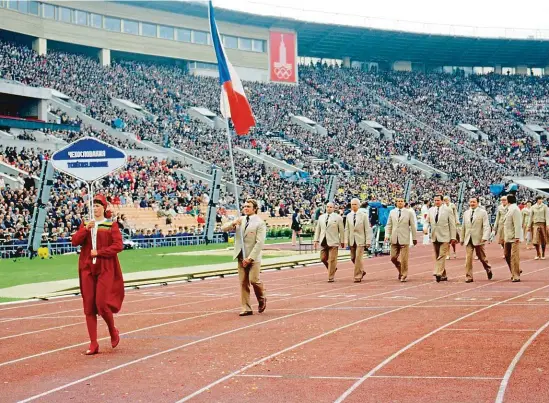  ?? FOTO ČTK ?? Českoslove­nská výprava na LOH v Moskvě těžila nejen z neúčasti západních sportovců, ale také ze státem řízeného dopingu