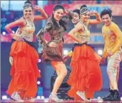  ??  ?? Yami Gautam (c) performs at the opening ceremony at Kotla.