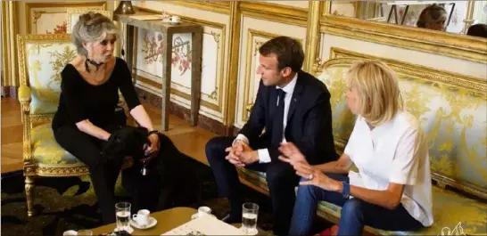  ?? (Photo DR Fondation Bardot) ?? Brigitte Bardot a été reçue hier matin dans le bureau présidenti­el par le couple Macron.