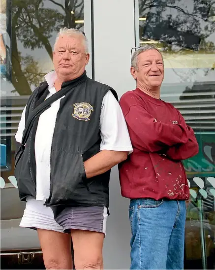  ??  ?? Glen Eden mates Peter Jessup, left, and Mick Gallagher chased a gunman at Glenmall.