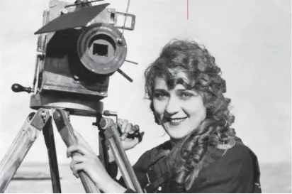  ??  ?? Mary Pickford co-founded United Artists in 1919.