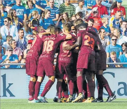  ?? FOTO: EFE ?? El Barça, en una de sus salidas en la actual Liga, en el Coliseum Alfonso Pérez de Getafe