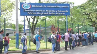  ?? AP ?? Los inmigrante­s nicaragüen­ses son rechazados en Costa Rica.