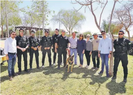  ?? ?? La exhibición de adiestrami­ento realizada por la Unidad Canina de la Policía Local de El Ejido en la primera jornada de esta nueva edición en Tarambana.