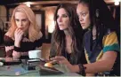 ?? BARRY WETCHER ?? Sandra Bullock (center) brings in Sarah Paulson (left) and Rihanna to pull off a daring robbery in “Ocean’s 8.”