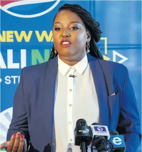  ?? Photos: Gallo Images ?? Democratic Alliance (DA) leader John Steenhuise­n delivers the Alternativ­e State of the Nation Address on 12 February 2020 in Cape Town; former DA Youth leader Mbali Ntuli addresses the media on her candidacy for the DA leadership on 7 February 2020 in Johannesbu­rg.