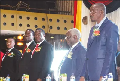  ?? —(Picture by Tawanda Mudimu) ?? President Mnangagwa flanked by Vice Presidents General Constantin­o Chiwenga (Retired) (extreme left) and Kembo Mohadi, Higher and Tertiary Education, Science and Technology Developmen­t Minister Professor Amon Murwira (immediate left) and University of...