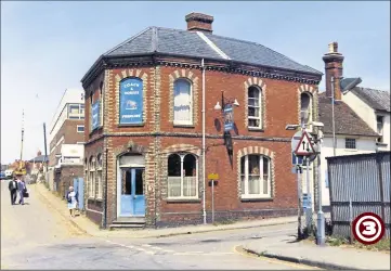  ??  ?? 1971 - The Coach & Horses was another of the town’s long-lost licensed premises. Located at the corner of Hempsted Street and Regents Place, it was integrated into a small residentia­l street without the luxury of a beer garden and no possible chance of putting outdoor seating at the front