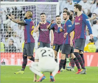  ?? FOTO: P. MORATA ?? El doble batacazo con el Barça y el del Ajax dejó al Madrid hundido y le obliga a hacer una revolución