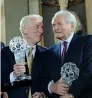  ?? (Ansa) ?? Il Trap Boniperti e Giovanni Trapattoni nel giorno della loro entrata nella Hall of Fame del calcio italiano nel 2012