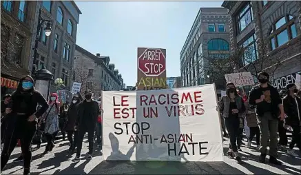  ??  ?? L’audience s’ouvre dans un contexte de mobilisati­on (ici au Canada) contre le racisme visant les Asiatiques.