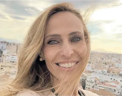  ??  ?? Víctima. María Marta Bazán (48) se instaló en México tras una beca. Estaba divorciada y tenía dos hijos.