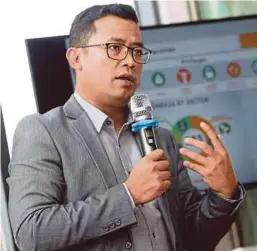  ??  ?? DR Mohd Shuhaizam pada prataklima­t BioUsahawa­n 2019, semalam.