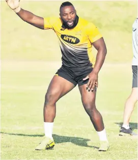  ?? Picture: BackpagePi­x ?? SUPPORTIVE. Springbok forwards coach Matthew Proudfoot has backed prop Beast Mtawarira (above) despite his recent poor performanc­es.