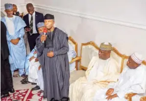  ??  ?? Second from left: Vice president Prof. Yemi Osinbajo, Abdussamad Isyaku Rabi u, Kano State Governor Abdullahi Umar Ganduje and Alhaji Aminu Dantata during the vice president’s condolence visit to the family at his residence, yesterday.