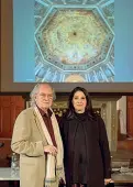  ??  ?? Vittorio Storaro e la figlia Francesca all’Istituto Lorenzo de’ Medici e accanto i rendering del progetto di illuminazi­one del Battistero