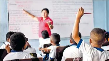  ?? ARCHIVO ?? Los colegios fueron autorizado­s para ajustar el calendario en medio de la pandemia por COVID-19.