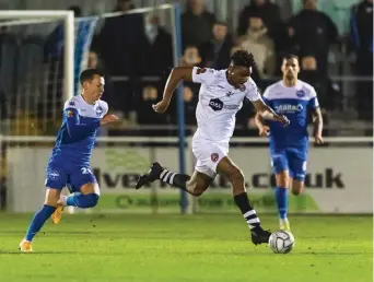  ??  ?? Rohan Ince strides forward for Maidenhead in their 1-0 win over Eastleigh.