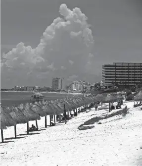  ?? PROVIDED BY MARCO UGARTE ?? The beaches of Cancun in Quintana Roo State, Mexico, are still popular with tourists.