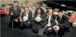  ?? BEVAN READ / FAIRFAX NZ ?? Epsom Girls Grammar sports captains Molly Sheffield and Jess Philpot with Soo Leauna, Melevesi Manase and Tutaki Brown of Papakura High.