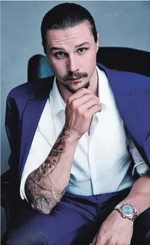  ?? CHRIS NICHOLLS ?? NHL star Erik Karlsson is the new face of Montreal-based fashion brand RW&amp;CO.