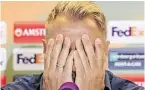  ?? BILD: SN/GEPA ?? Austria-Trainer Thorsten Fink suchte nach Erklärunge­n.