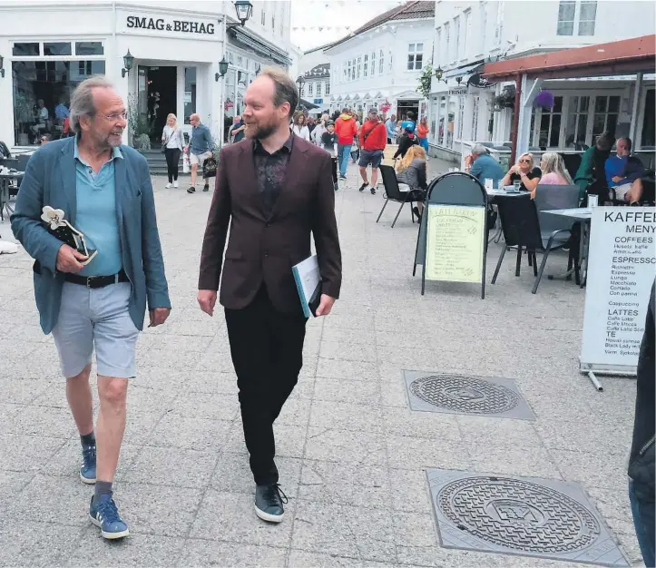  ?? FOTO: STIAN BRINGSVERD OLSEN ?? ansikt» i Apotekerga­arden sist sommer. Nå skriver de på et helt nytt show som skal ha premiere i Grimstad 24. juni.