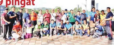  ??  ?? BARISAN jurulatih dan pegawai kontinjen MSS Sabah di MSSM Selangor 2018.