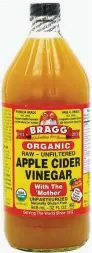  ??  ?? Bragg Organic Apple Cider Vinegar is rich in enzymes and potassium.