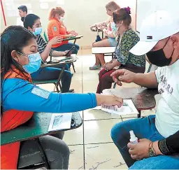 ?? FOTO: EL HERALDO ?? Más de 1.5 millones de hondureños reclamaron su nueva cédula.