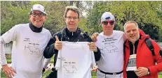  ?? FOTO:KNÜWER ?? Die #roflcopter-Bloggersta­ffel: Thomas Knüwer, Christian Kirchner, Thorsten Firlus und styleranki­ng-Gründer Roland Schweins (v.l.).