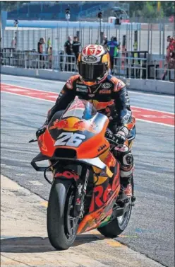  ??  ?? DE VUELTA. Dani Pedrosa regresó a la KTM en el test de Montmeló.