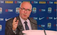  ??  ?? Eletto Carlo Tavecchio, neopreside­nte del Comitato lombardo dei dilettanti