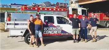  ?? ?? Waterford Concrete Solutions owners Sarah Accardi and Luke Rainbow, with Warragul Fire Brigade members Nicholas Pendlebury, Baehr Gallagher, and Tim Lynne.