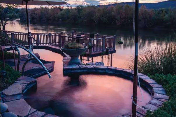  ?? COURTESY OF JAKE FOERSTNER ?? Riverbend Hot Springs’ pools are nestled in the bends of the Rio Grande in Truth or Consequenc­es.