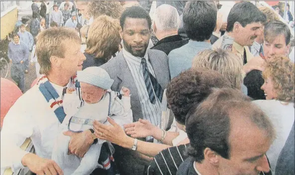  ??  ?? FROM SOUR TASTE TO HAPPY ENDING Kenny Swain, far left, on Pompey’s open-top bus to mark promotion to the First Division in May 1987. Below: Alan Ball