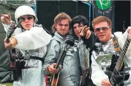  ?? FOTO: FREDRIK NORDAHL ?? BEGYNNELSE­N: Jan Birger Akerhaugen, Thomas Helgaseth, Øystein W. Odden og John Olav Hovde spilte på Kart i 2005.