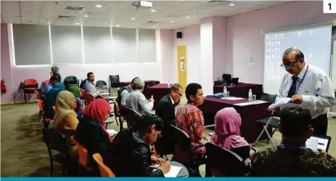  ??  ?? 1 1. Participan­ts attending the Grant Writing workshop under the Research Enhancemen­t series.