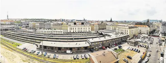  ?? Foto: Yan Renelt, MAFRA ?? Lukrativní parcely v centru Na pozemcích u Masarykova nádraží v Praze 1 plánuje Penta v roce 2019 začít stavět novou obchodně-administra­tivní čtvrť.