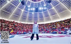  ?? ?? BITÁCORA
DE CAMPAÑAS
La candidata del frente opositor, Xóchitl Gálvez, encabezó un encuentro con simpatizan­tes y militantes en el palenque de la Feria Nacional de Durango.