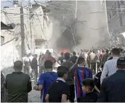  ?? ?? ■ Un bombardeo del Ejército israelí a una casa en la ciudad de Jan Yunis, ubicada al sur de Gaza, dejó al menos 4 muertos.