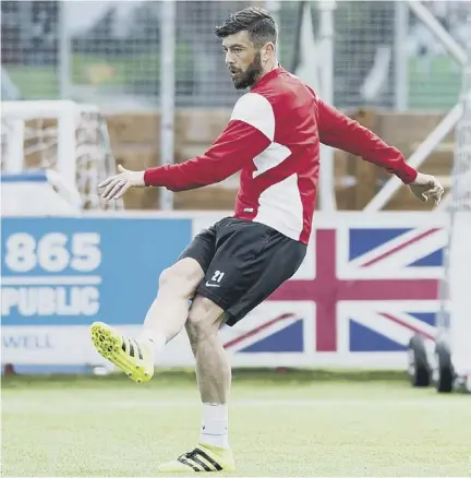  ??  ?? 2 Hamilton playmaker Massimo Donati trains ahead of tonight’s Premiershi­p play-off final first leg against Dundee United at Tannadice. The Italian could drop back into defence if Georgios Sarris joins Mikey Devlin on the sidelines.