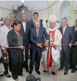  ?? DICOM ?? El presidente Medina entregó la Catedral y el Obispado de Barahona.