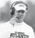  ?? MICHAEL REAVES/GETTY ?? In a conference call Sunday, FAU coach Lane Kiffin said he was confident that the Owls will be selected for a bowl game if they reach six wins.