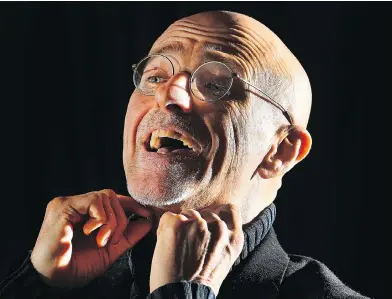  ?? JEFF J MITCHELL / GETTY IMAGES ?? Italian surgeon Sergio Canavero claims that, for the first time ever, a team in China has successful­ly transferre­d a head from one cadaver to the body of another by fusing the spine, nerves and blood vessels.
