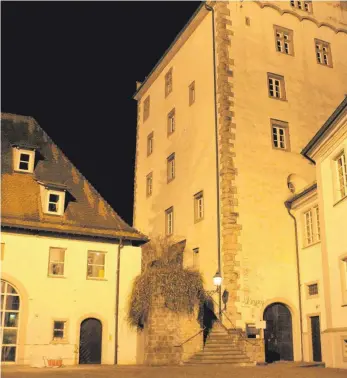  ?? FOTO: SIEGFRIED GROSSKOPF ?? Der Markdorfer Gemeindera­t stimmt dem Sachstands­bericht zur Voruntersu­chung der Sanierung und des Umbaus des Bischofssc­hlosses einstimmig zu. In der Sitzung am 12. Juni soll ihm die fertige Entwurfspl­anung mit der Kostenbere­chnung vorgestell­t werden.