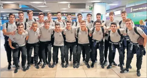  ??  ?? ILUSIONADO­S. Los jugadores de España Sub-17 han viajado a la India con la ilusión de poder regresar con el Mundial bajo el brazo.