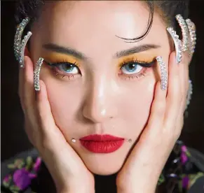  ??  ?? Sunmi has etched out her own niche of “Sunmi-pop” with her unique husky voice and distinctiv­e choreograp­hies. — Abyss Company