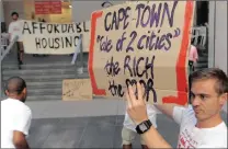  ?? Picture: TRACEY ADAMS ?? WRONG DECISION: The group, Reclaim The City, was dismayed and dejected by the outcome of the City of Cape Town’s decision to sell off the Tafelberg land.